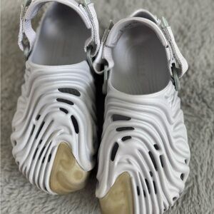 CROCS salehe bembury men’s 7 womens 9